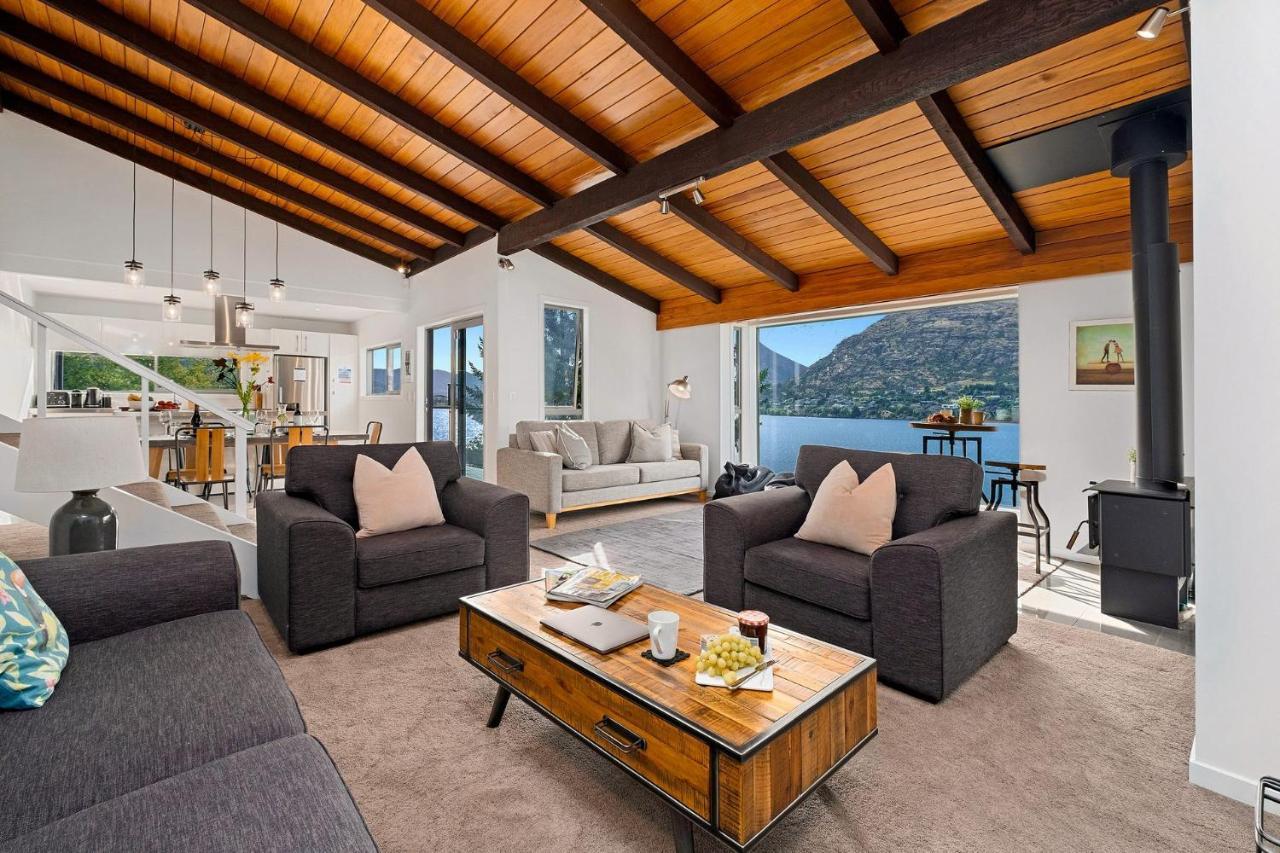 Queenstown Lakefront Dream 4 Bed エクステリア 写真