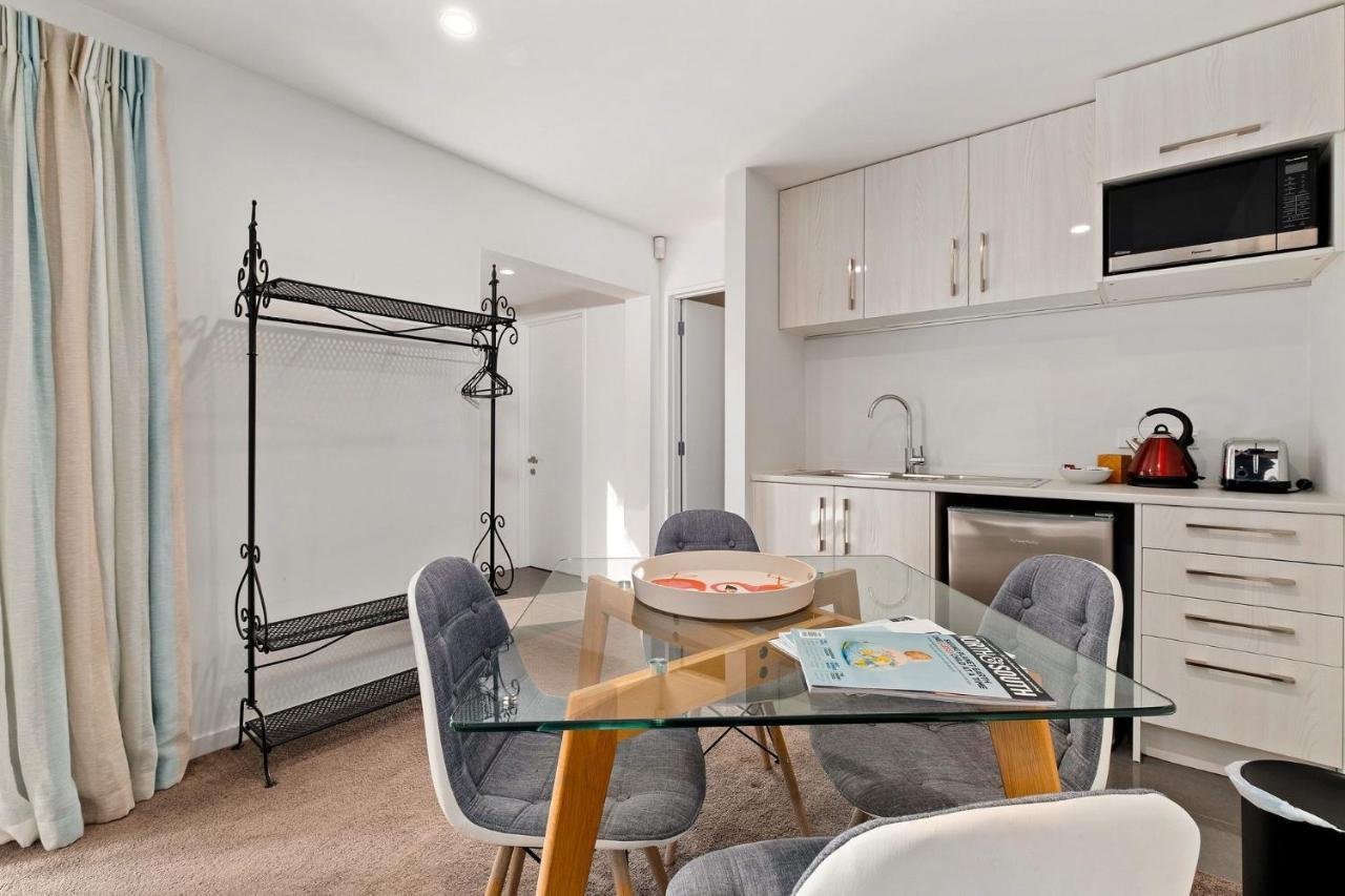 Queenstown Lakefront Dream 4 Bed エクステリア 写真