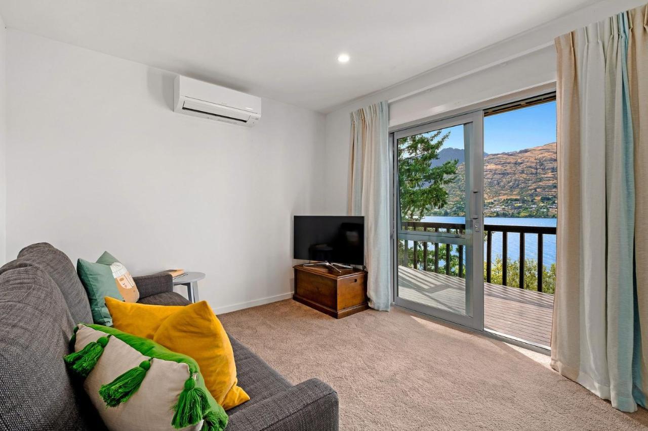 Queenstown Lakefront Dream 4 Bed エクステリア 写真
